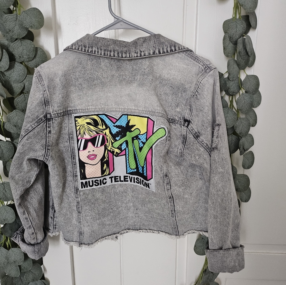 MTV Cropped Denim Jacket- Y2K Denim Jacket- Patches- small